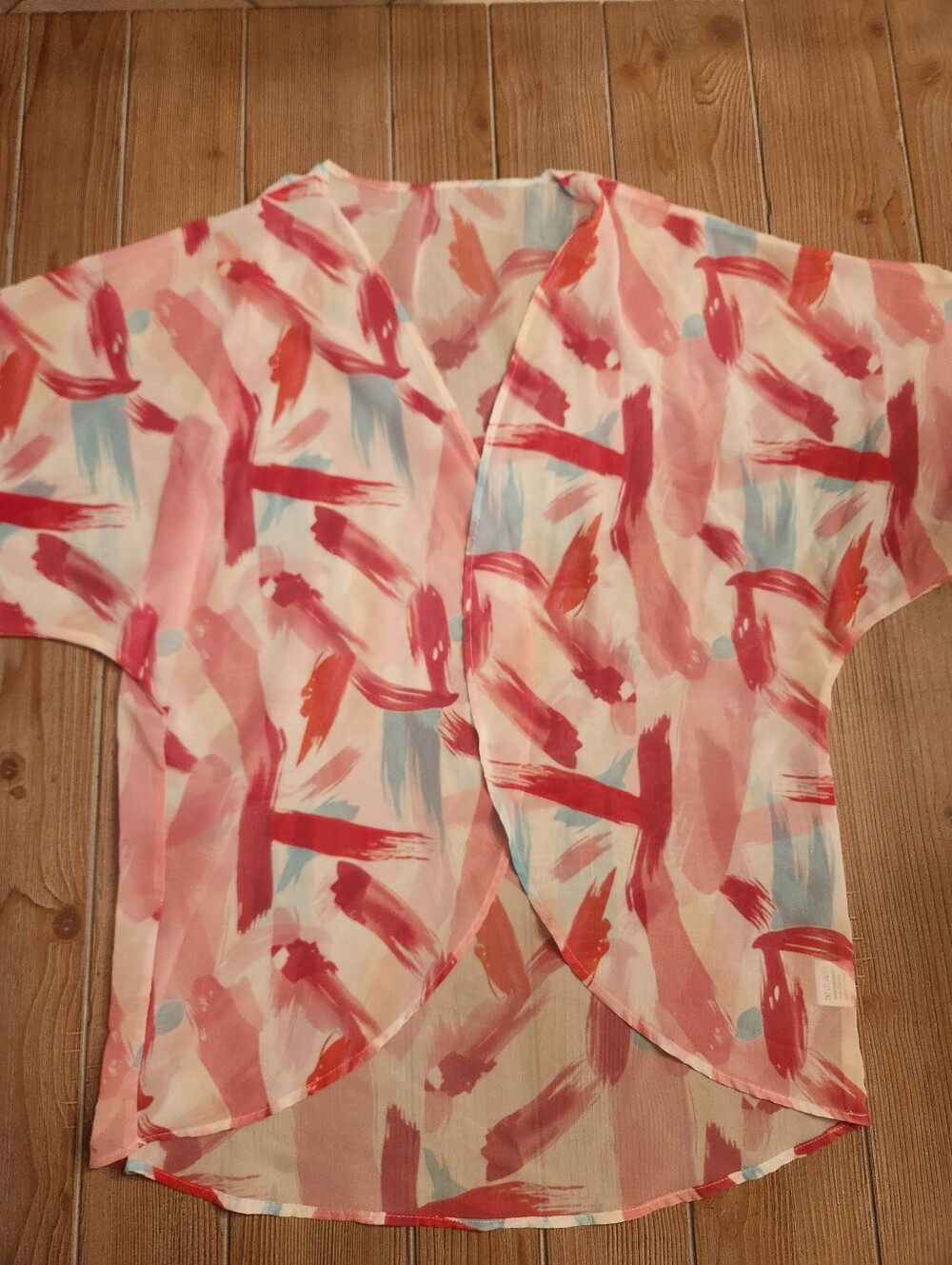 Women’s Open-Front Brushstroke Print Top in Pink